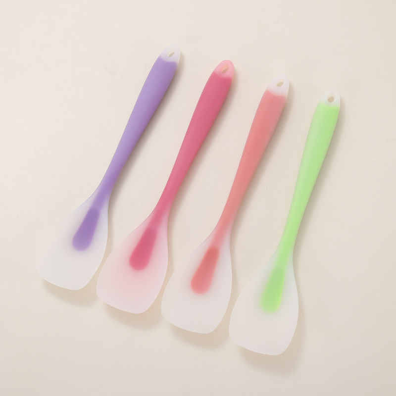 食品グレードのシリコン製スパチュラ、耐熱性、ノンスティック加 - Baby Food Utensils Set のレビューと価格