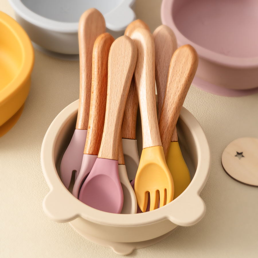 Mamaplan シリコーンベビースプーンフォーク木製ハンド - Baby Food Utensils のレビューと価格