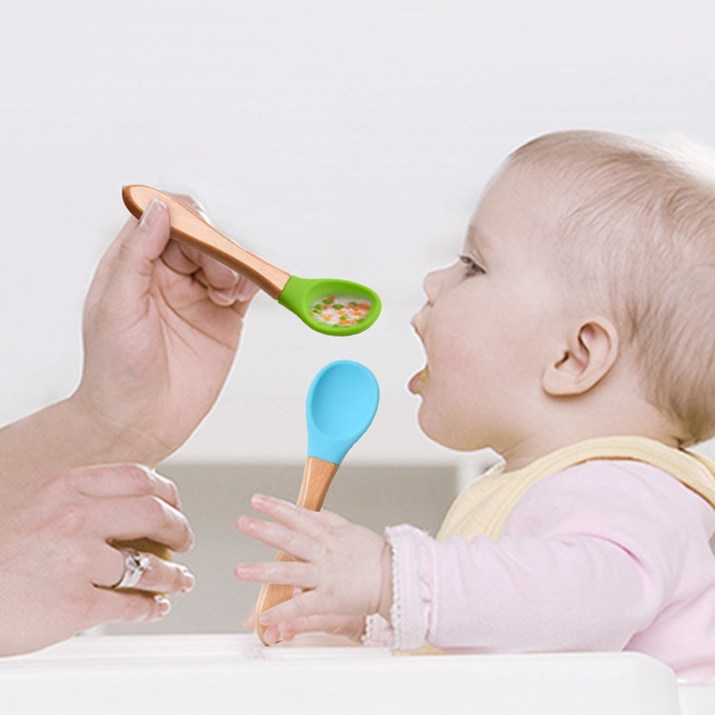 2 ピース/セットベビーシリコーンスプーンフォーク木製ハンド - Baby Food Utensils Set のレビューと価格